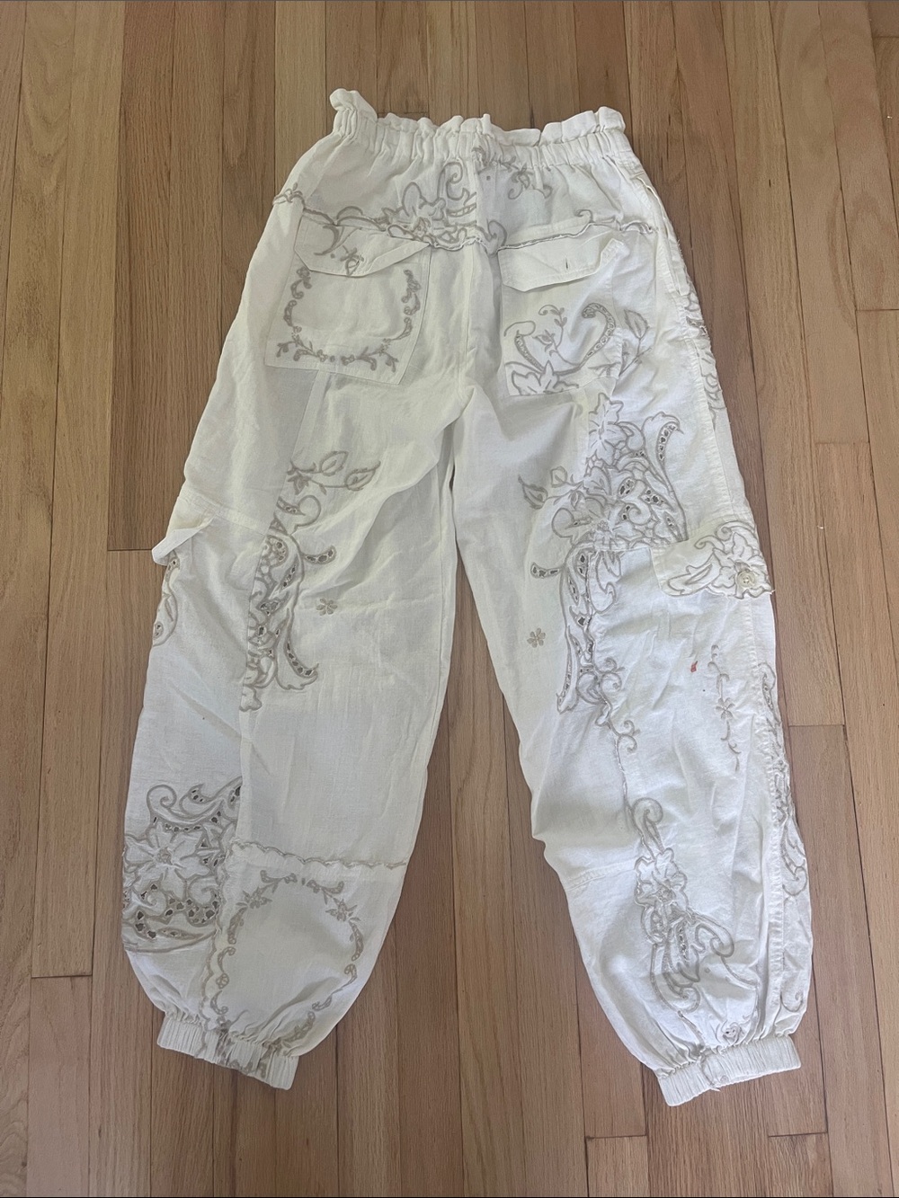 Anthropologie White Embroidered Linen Cargo Joggers for Women size XS - Picture 8 of 9